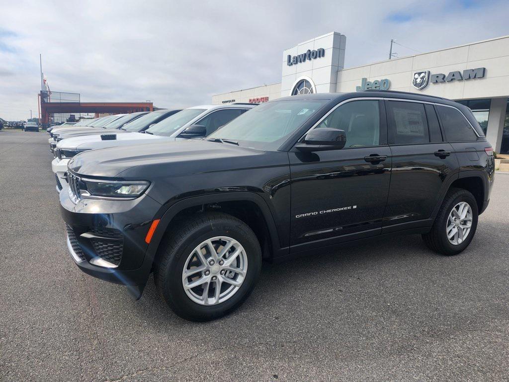 new 2025 Jeep Grand Cherokee car, priced at $41,995