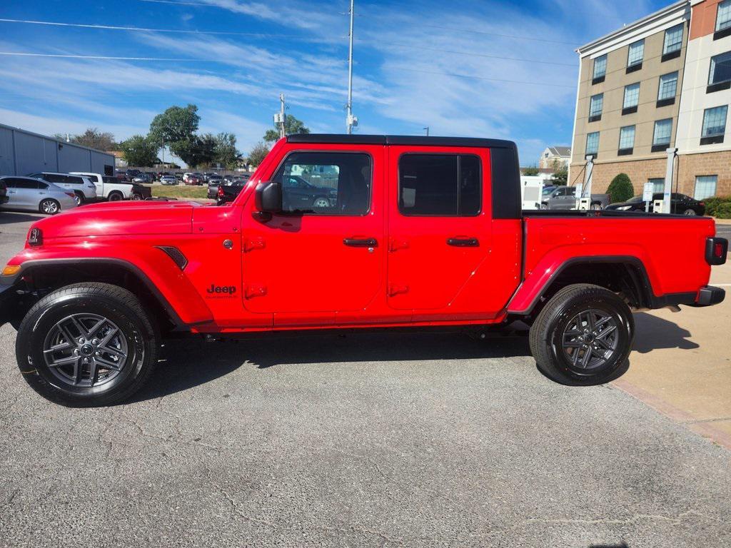 new 2025 Jeep Gladiator car, priced at $45,995
