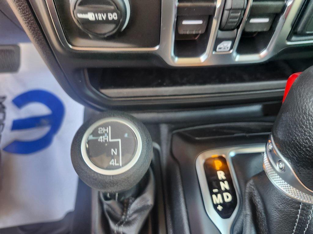 new 2025 Jeep Gladiator car, priced at $45,995