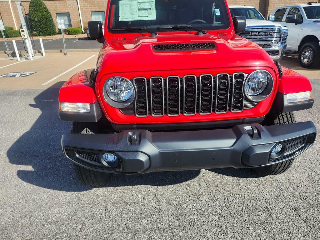 new 2025 Jeep Gladiator car, priced at $45,995