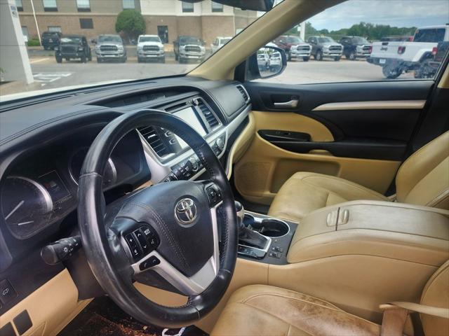 used 2017 Toyota Highlander car, priced at $20,702