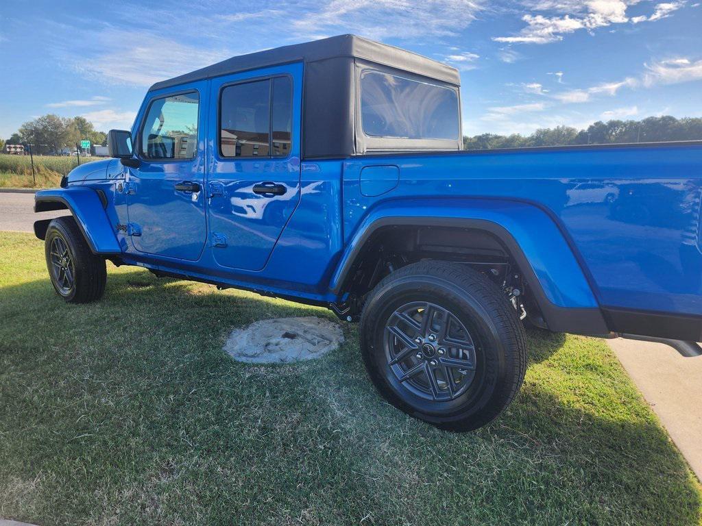 new 2025 Jeep Gladiator car, priced at $44,995