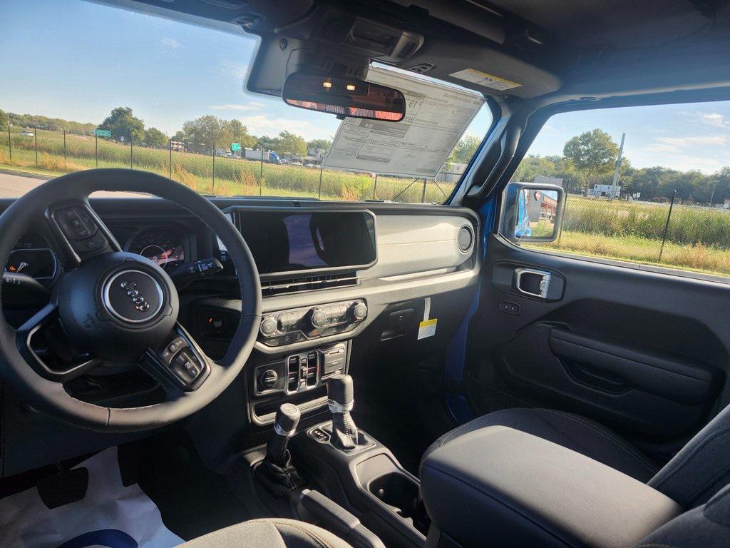 new 2025 Jeep Gladiator car, priced at $44,995
