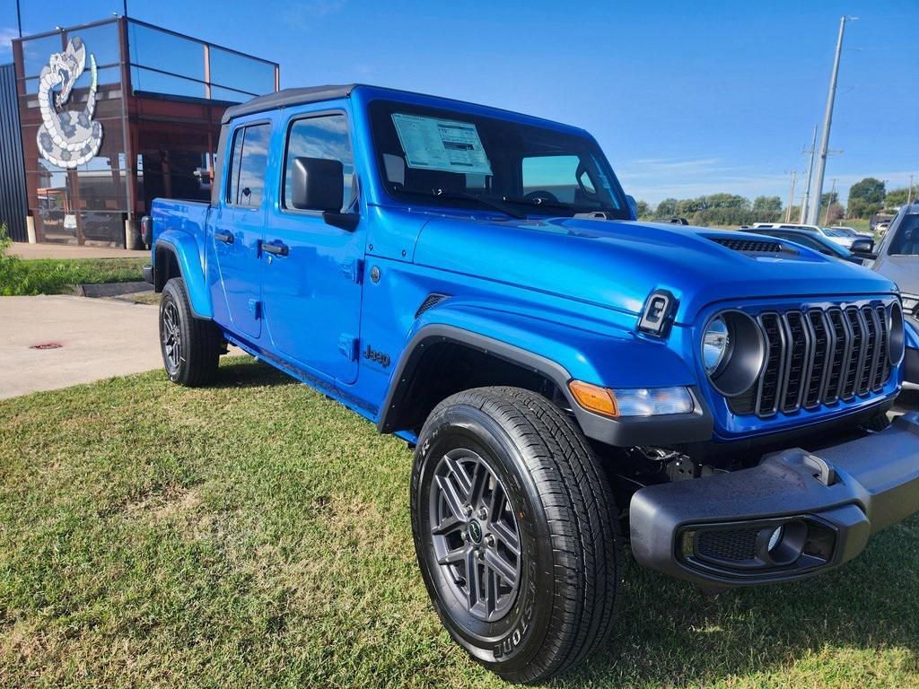 new 2025 Jeep Gladiator car, priced at $44,995