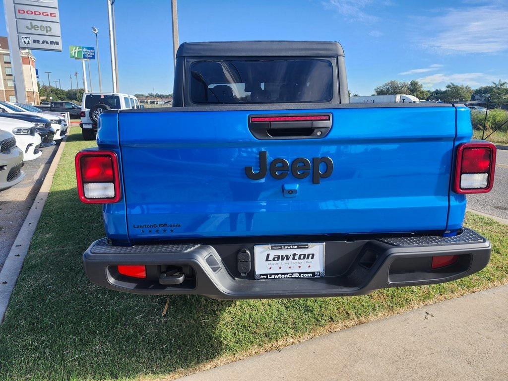 new 2025 Jeep Gladiator car, priced at $44,995