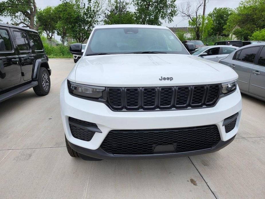 new 2024 Jeep Grand Cherokee car, priced at $33,994