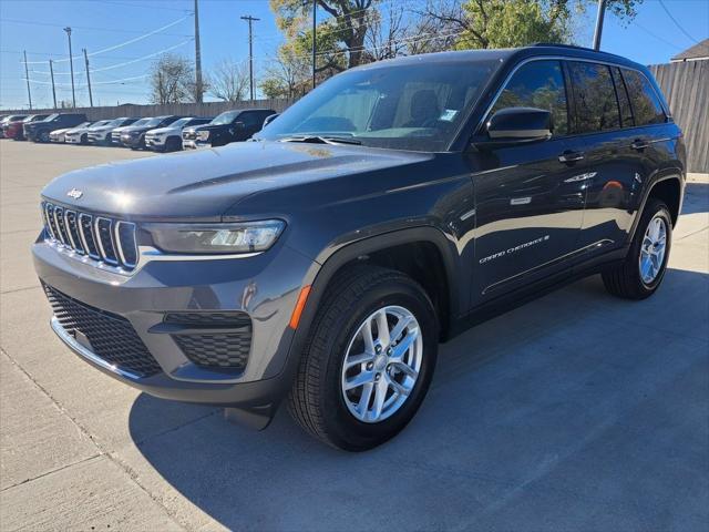 new 2025 Jeep Grand Cherokee car, priced at $39,995