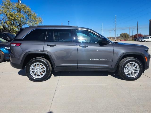 new 2025 Jeep Grand Cherokee car, priced at $40,495