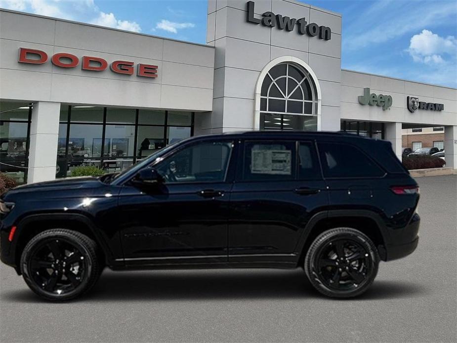 new 2024 Jeep Grand Cherokee car, priced at $44,995