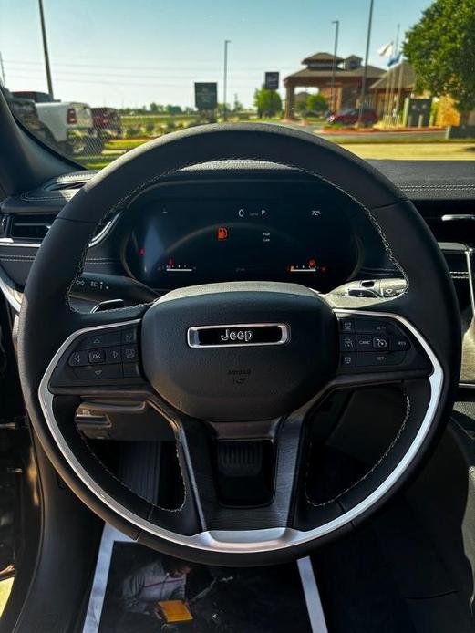 new 2024 Jeep Grand Cherokee car, priced at $44,995