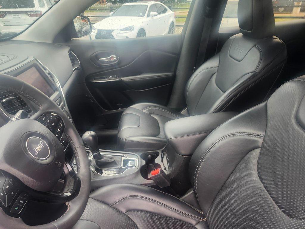 used 2023 Jeep Cherokee car, priced at $22,989