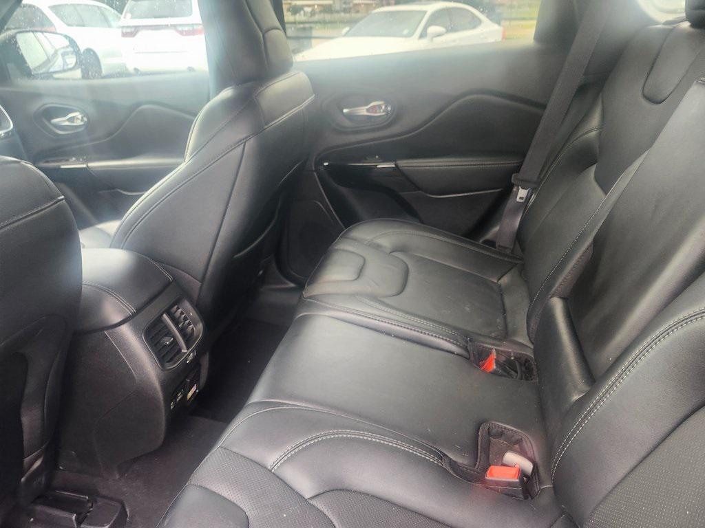 used 2023 Jeep Cherokee car, priced at $22,989