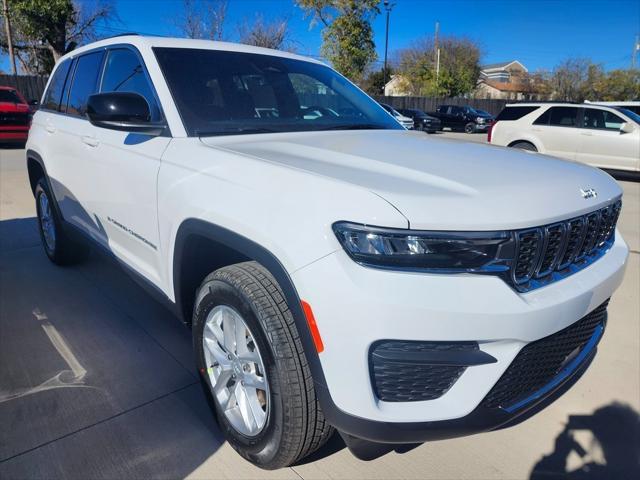 new 2025 Jeep Grand Cherokee car, priced at $39,495