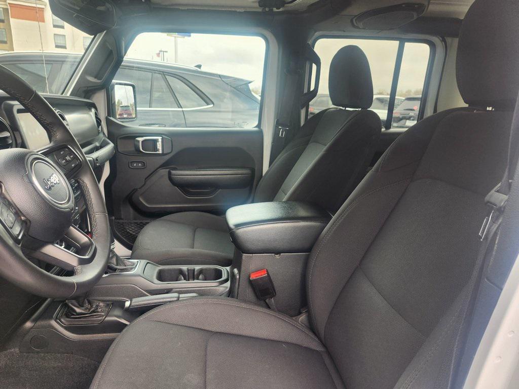 used 2023 Jeep Gladiator car, priced at $27,994