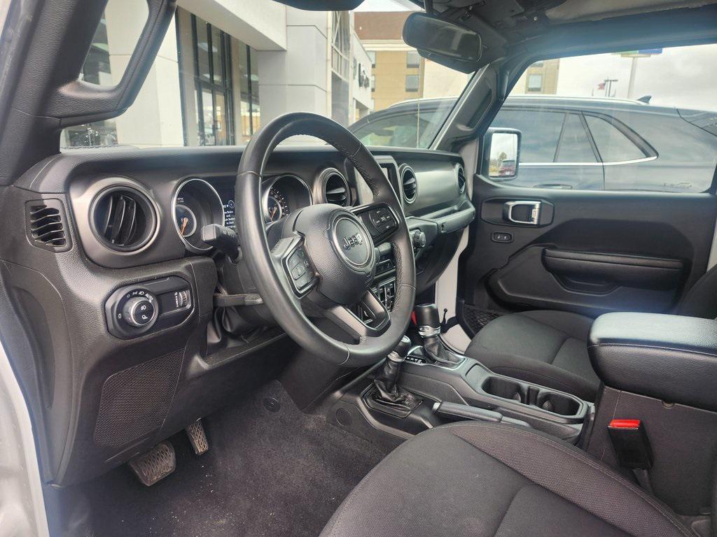 used 2023 Jeep Gladiator car, priced at $27,994