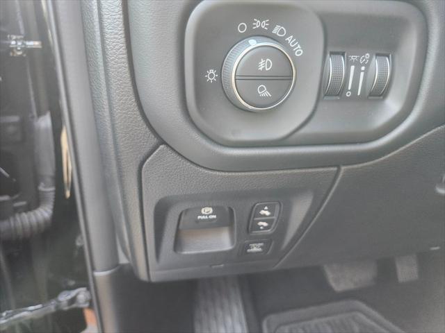 new 2025 Ram 1500 car, priced at $72,009