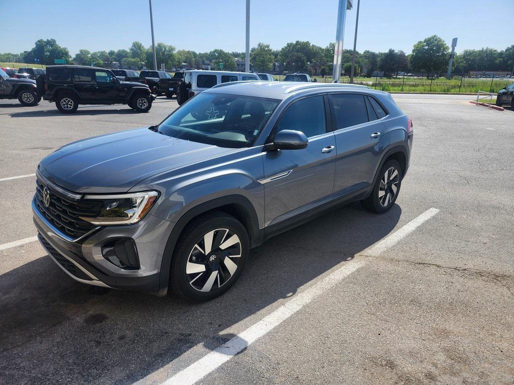 used 2024 Volkswagen Atlas Cross Sport car, priced at $28,679