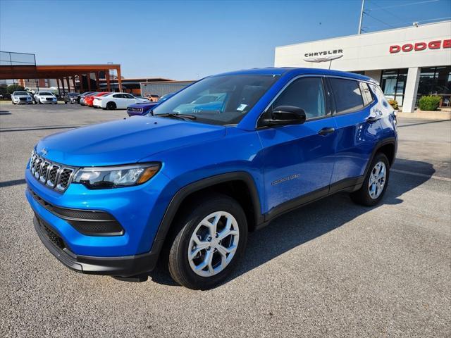 new 2024 Jeep Compass car, priced at $25,995