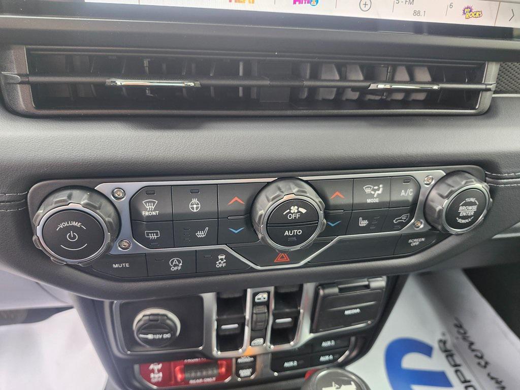 new 2025 Jeep Wrangler car, priced at $67,685