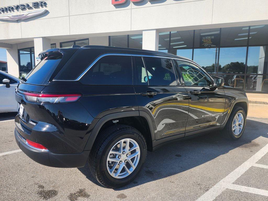 new 2025 Jeep Grand Cherokee car, priced at $35,995