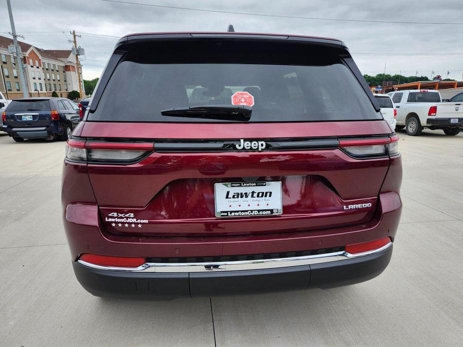 new 2024 Jeep Grand Cherokee car, priced at $35,995