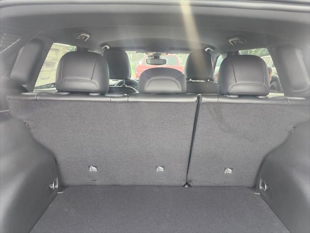 new 2025 Jeep Compass car, priced at $28,995