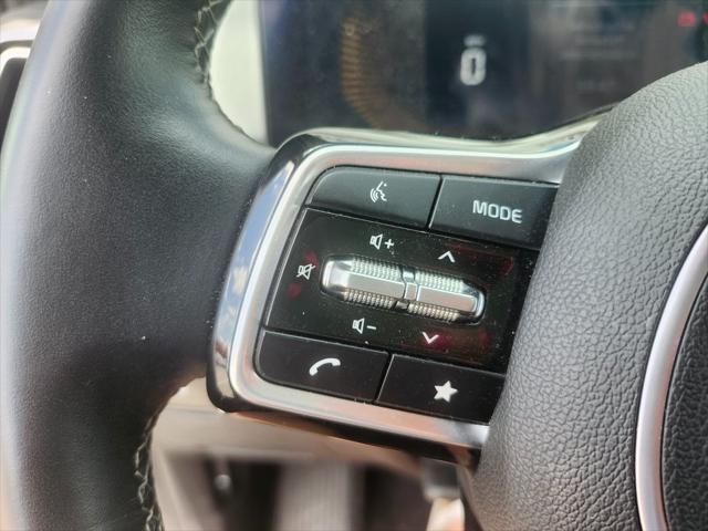 used 2024 Kia Sorento car, priced at $29,887