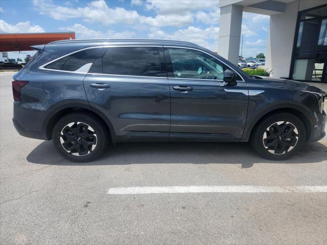 used 2024 Kia Sorento car, priced at $29,887