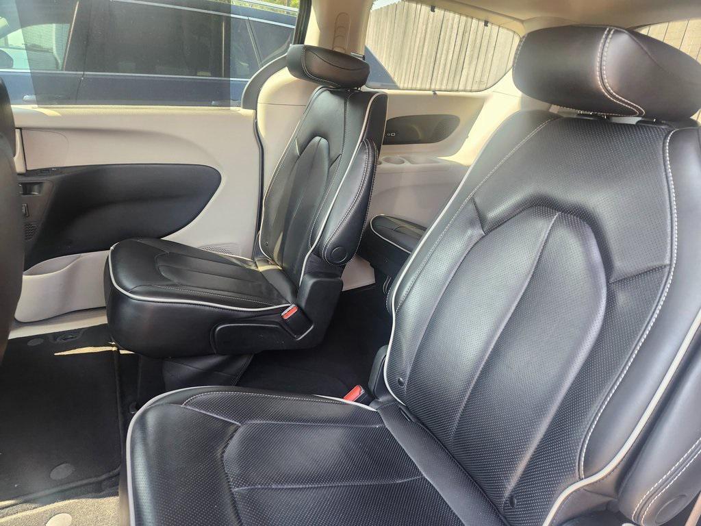 used 2023 Chrysler Pacifica car, priced at $27,790