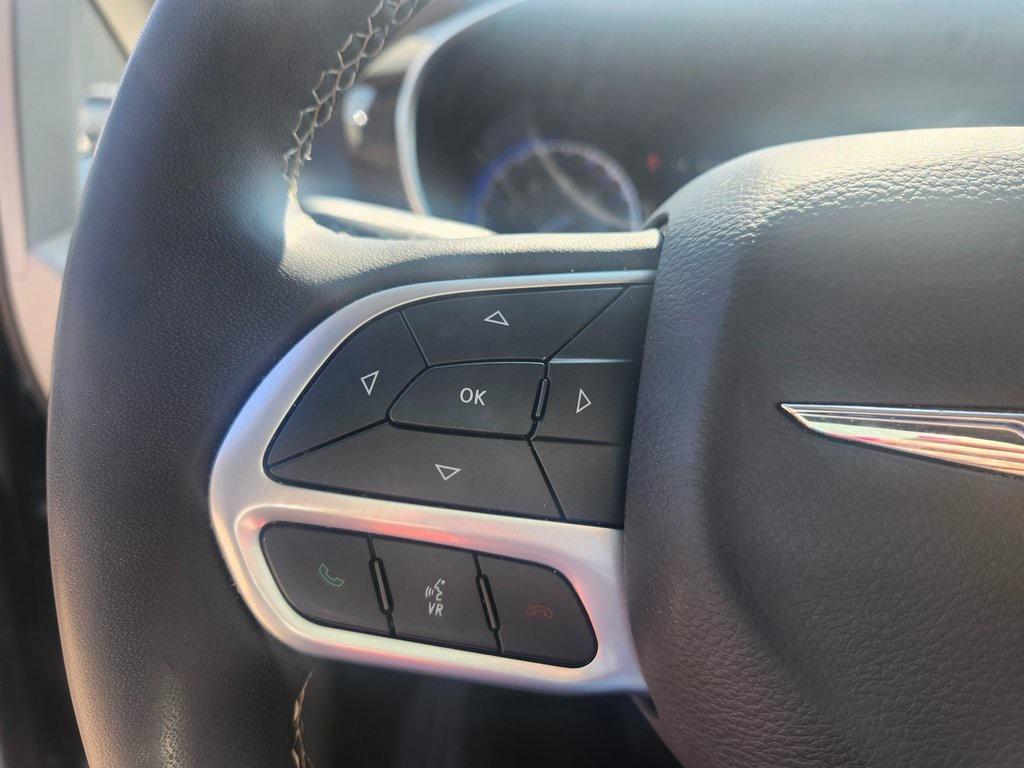 used 2023 Chrysler Pacifica car, priced at $27,790