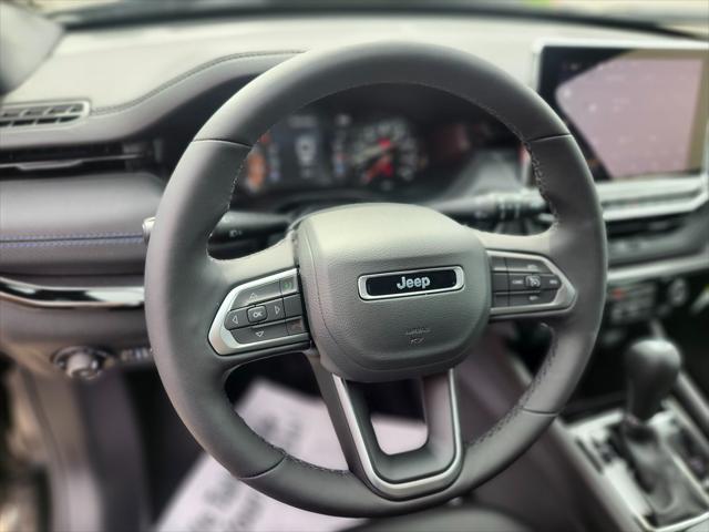 new 2025 Jeep Compass car, priced at $28,995