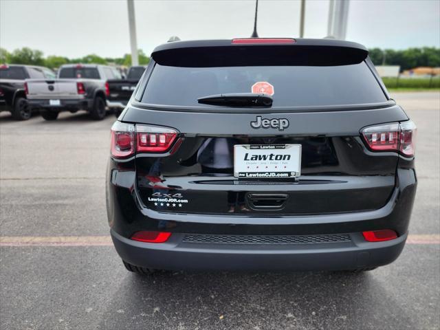 new 2025 Jeep Compass car, priced at $28,995