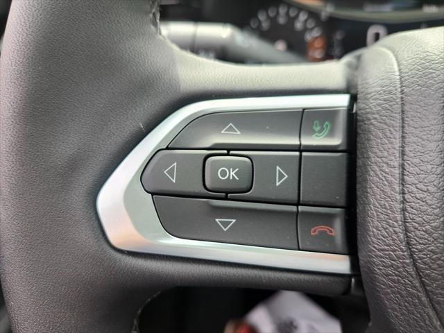 new 2025 Jeep Compass car, priced at $28,995