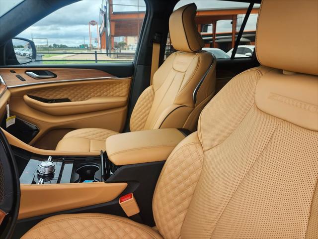 new 2025 Jeep Grand Cherokee car, priced at $61,870