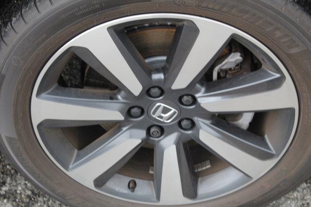 used 2025 Honda Pilot car, priced at $44,600