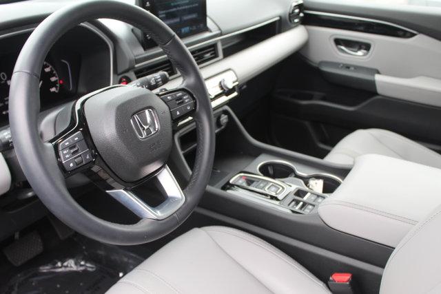 used 2025 Honda Pilot car, priced at $44,600
