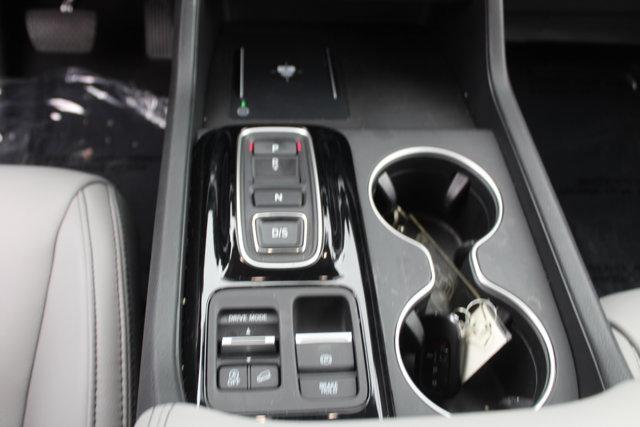 used 2025 Honda Pilot car, priced at $44,600