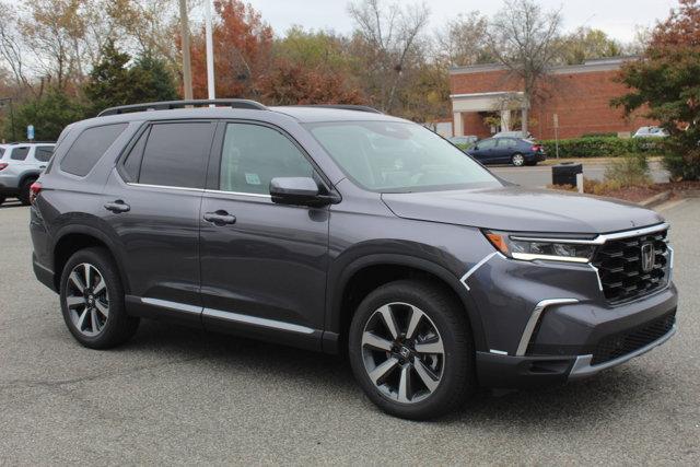 new 2025 Honda Pilot car, priced at $46,995