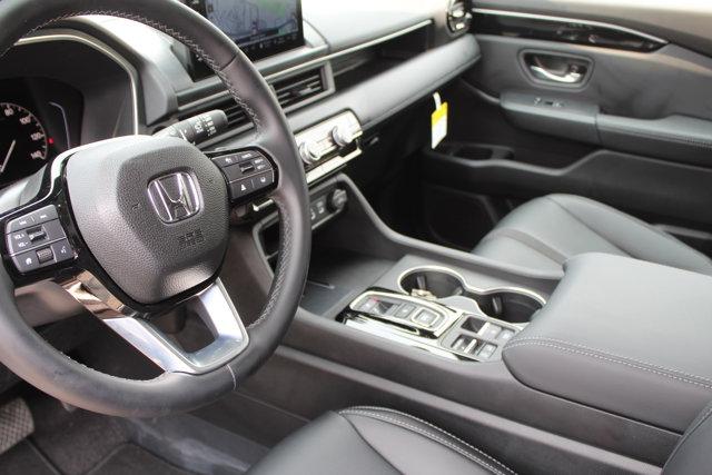 used 2025 Honda Pilot car, priced at $48,980