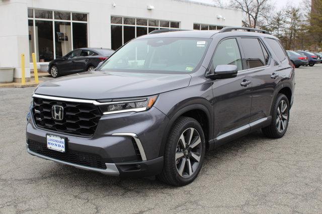 new 2025 Honda Pilot car, priced at $47,847