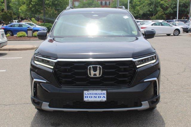 new 2025 Honda Pilot car, priced at $54,175