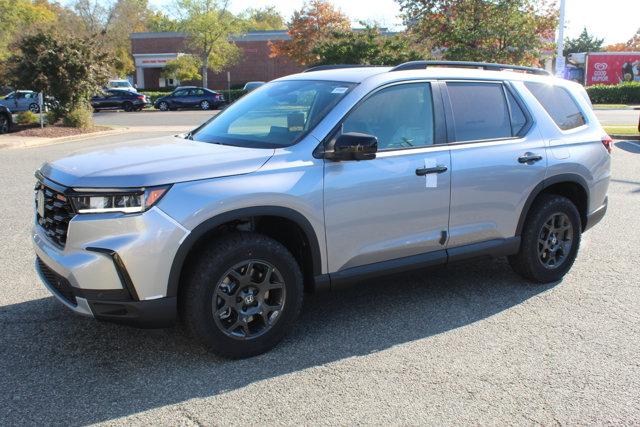 new 2025 Honda Pilot car, priced at $48,403