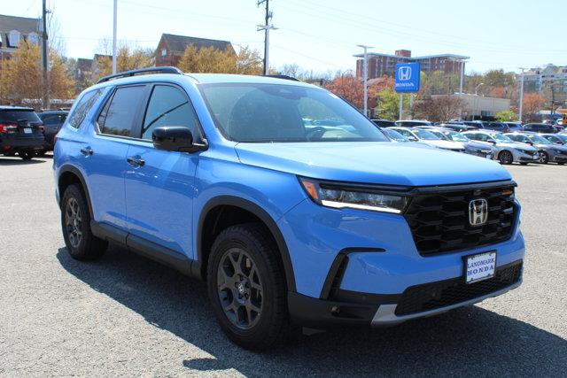 new 2025 Honda Pilot car, priced at $51,305