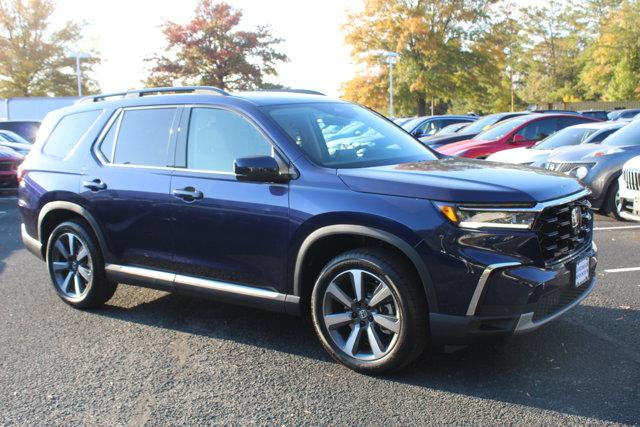 new 2025 Honda Pilot car, priced at $45,908