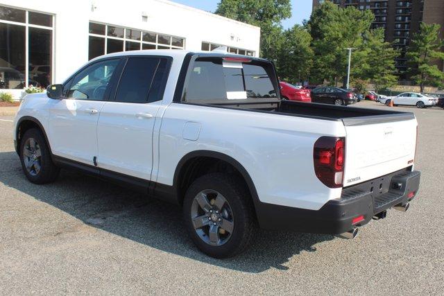 new 2024 Honda Ridgeline car, priced at $44,013