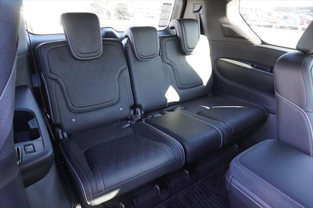 new 2025 INFINITI QX80 car, priced at $111,235