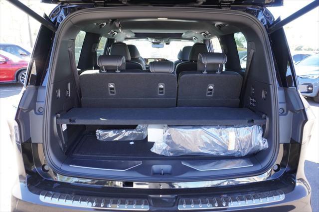 new 2025 INFINITI QX80 car, priced at $111,235