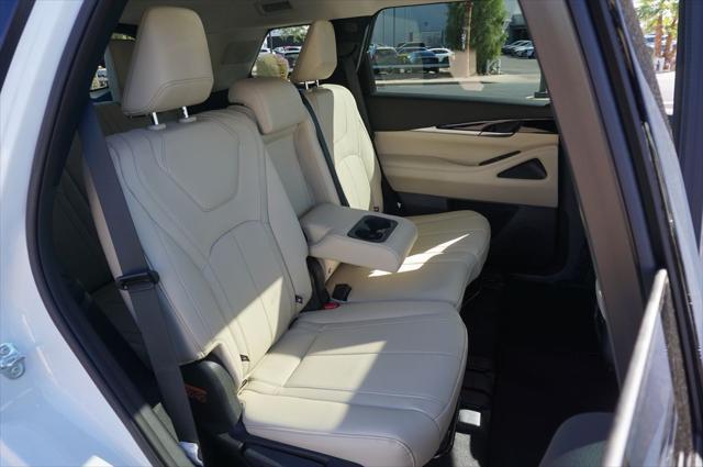 used 2025 INFINITI QX60 car, priced at $43,879