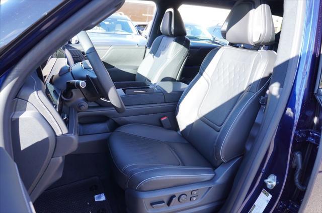 new 2025 INFINITI QX80 car, priced at $109,000