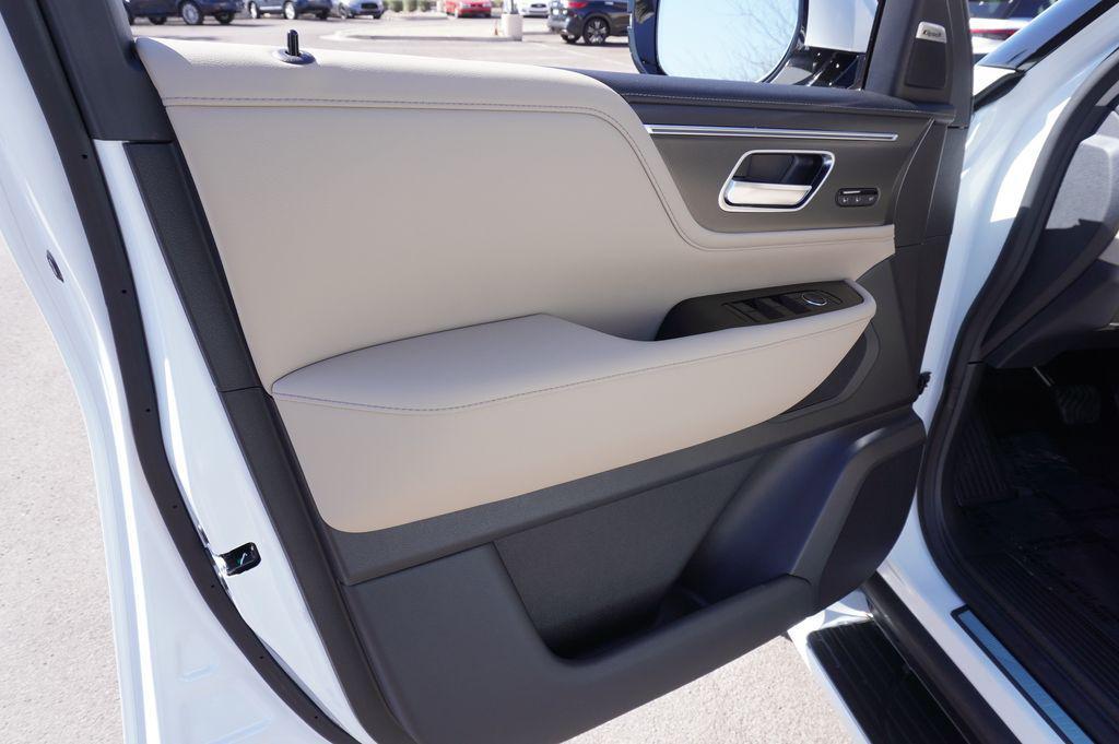 used 2025 INFINITI QX80 car, priced at $85,382